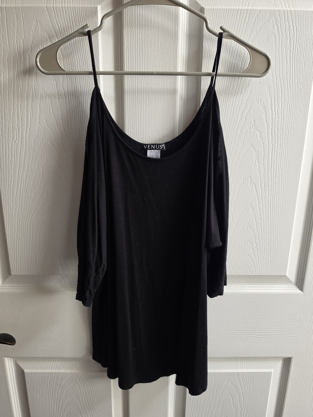 VENUS Black Cold-Shoulder Spaghetti Strap Camisole